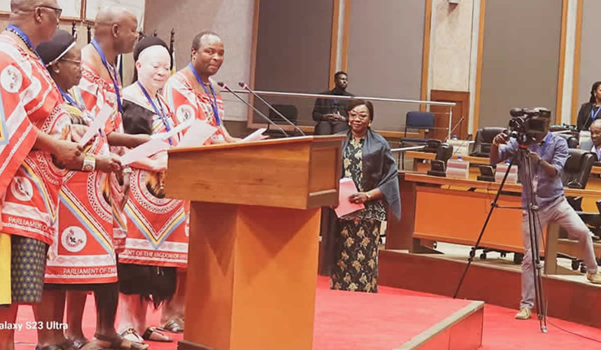 Parliamentarians take their Oath of Office as Members of the Pan African Parliament (PAP)